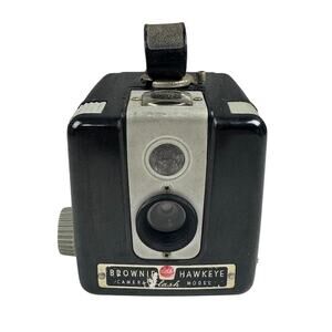 Kodak Brownie Hawkeye Flash Model Camera with Leather Case – Vintage Film Camera